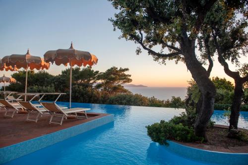 Boutique Hotel Torre Di Cala Piccola - Romantic Hotels in Tuscany