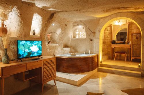 Juno Cappadocia Adults Only