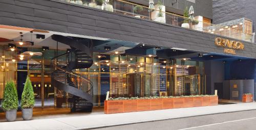 Grayson Hotel - New York Hotels with Suites