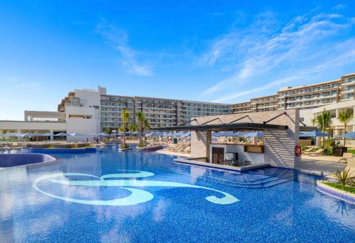 Royalton Splash Riviera Cancun, An Autograph Collection All-Inclusive Resort - Best Family Hotels in Cancun