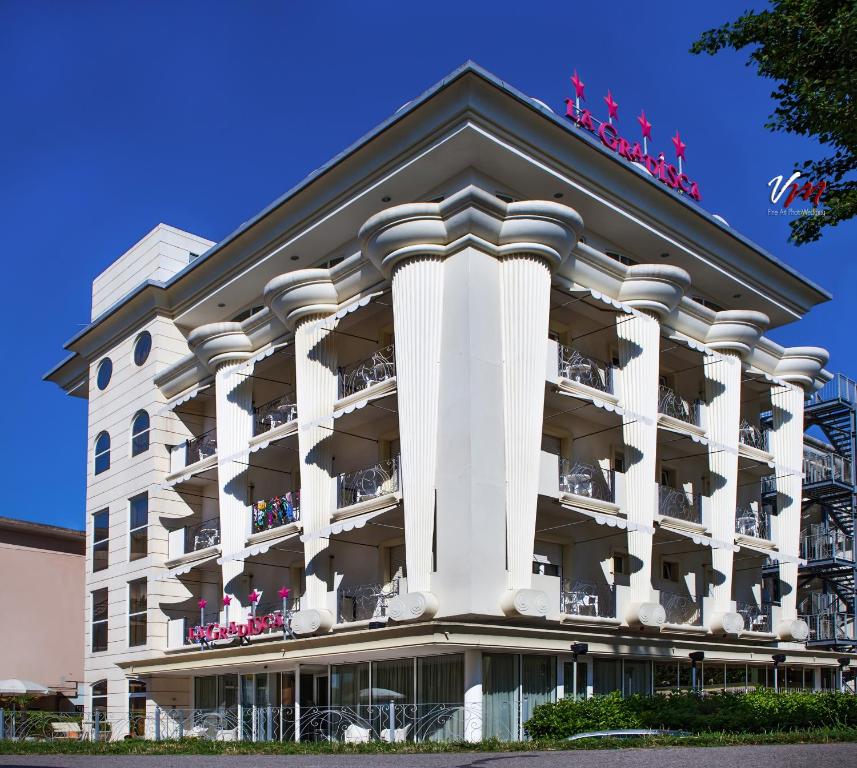 Hotel La Gradisca - Best Pool Hotels in Rimini