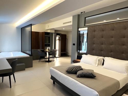 Best Western Hotel Ferrari - Best Pet-Friendly Hotels in Naples, Italy