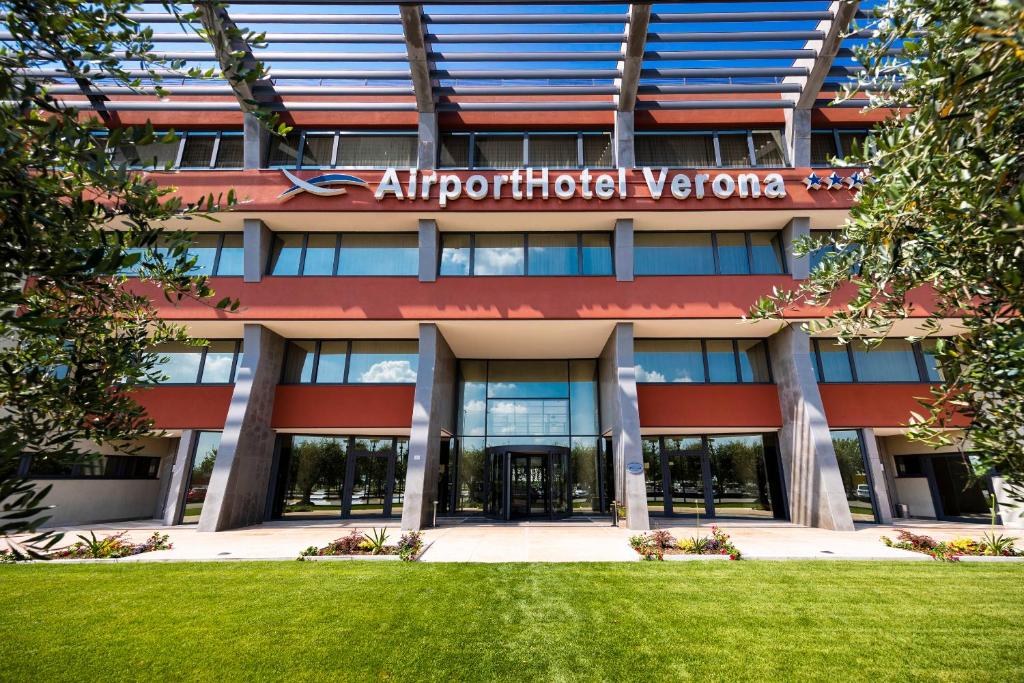 Airporthotel Verona Congress & Relax - Best Hotels with Airport Shuttle Service in Italy