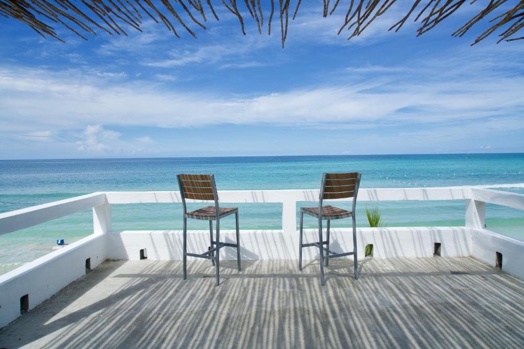 White Sands Negril - Best Hotels in Jamaica for Families