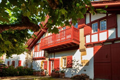 Maison Dominxenea - Best Hotels in Sare