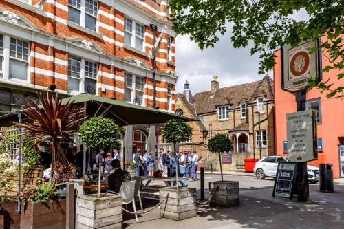 Orange Tree - Best Hotels in Surrey