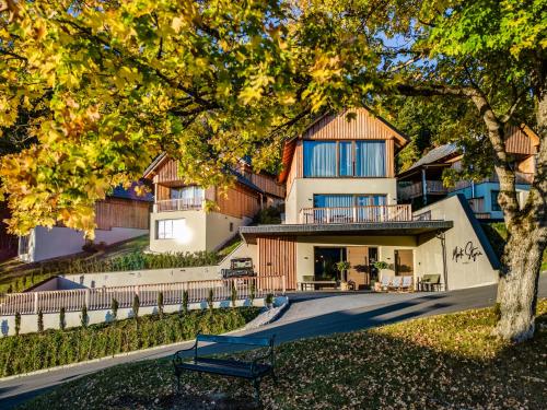 Hideaway Hotel Montestyria Chalets & Suiten - Best Hotels in Styria