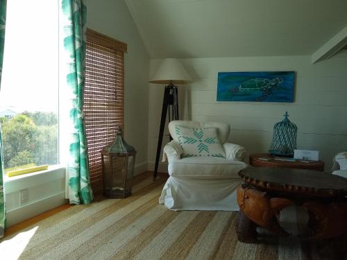 Surf Song Bed & Breakfast - Top Beach Hotels in Georgia