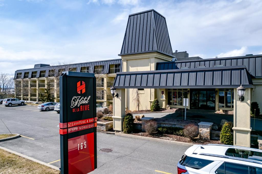 Hotel de la Rive - Best Hotels with Free Breakfast in Quebec