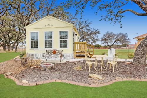 Kara's Cottage - Best Hotels in Michigan