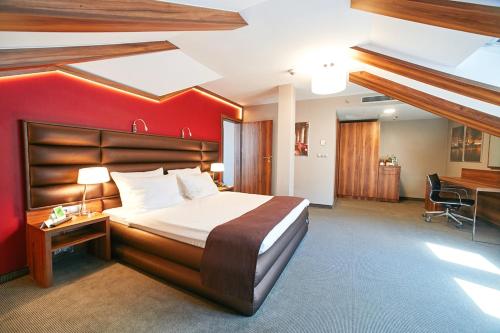 Holiday Inn Krakow City Centre by IHG - Best Business Hotels in Krakow