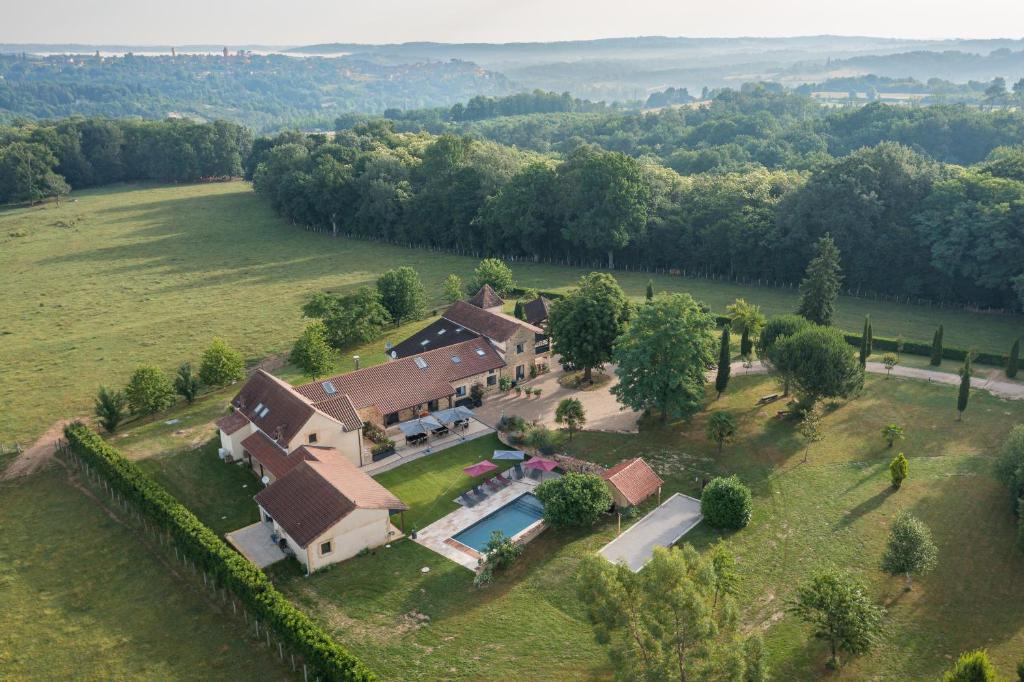 Domaine du Bugassou, Chambres, Table d'hôtes & SPA - Best Hotels in Dordogne