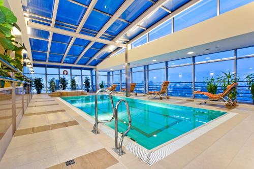 Qubus Hotel Kraków - Best Pool Hotels in Krakow