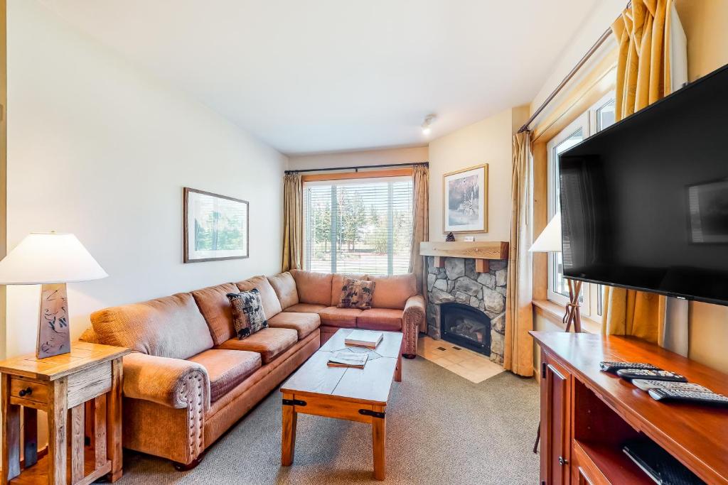 Juniper Springs Lodge 119 - Best Business Hotels in Yosemite National Park, CA
