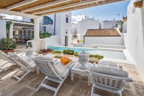 Relais Corte Palmieri & Il Chiostro - Residenza d'epoca - Best Hotels in Puglia