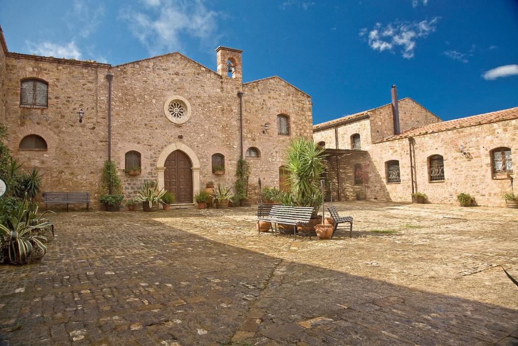 Relais Abbazia Santa Anastasia Resort & Winery - Best Hotels in Sicily