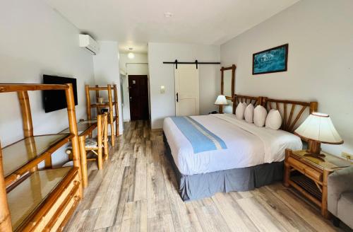 Toby's Resort - Best Pool Hotels in Jamaica