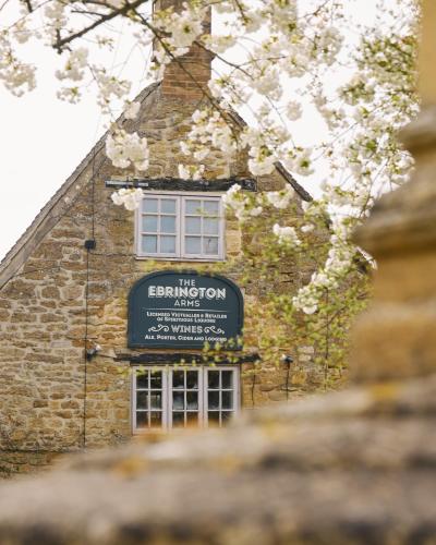 The Ebrington Arms - Best Hotels in Chipping Campden