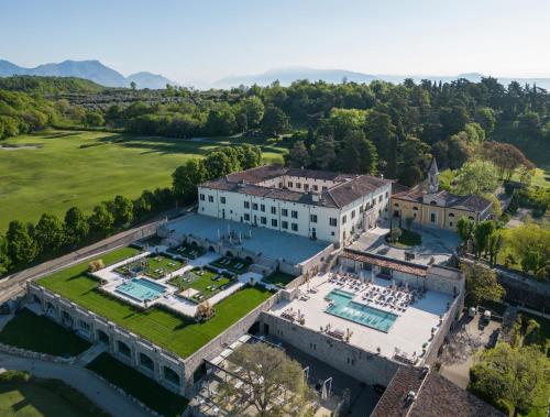 QC Grand Hotel Villa Arzaga Garda Spa & Golf - Best Hotels in Lake Garda
