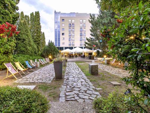 Novotel Warszawa Airport - Best Pool Hotels in Warsaw