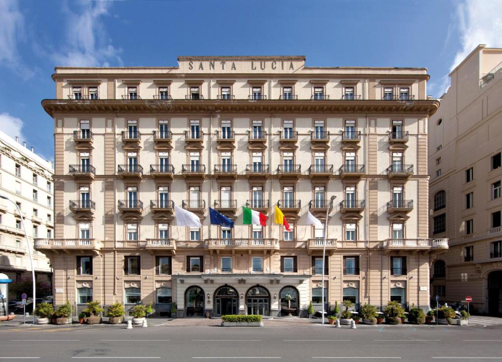 Grand Hotel Santa Lucia - Best Hotels in Naples