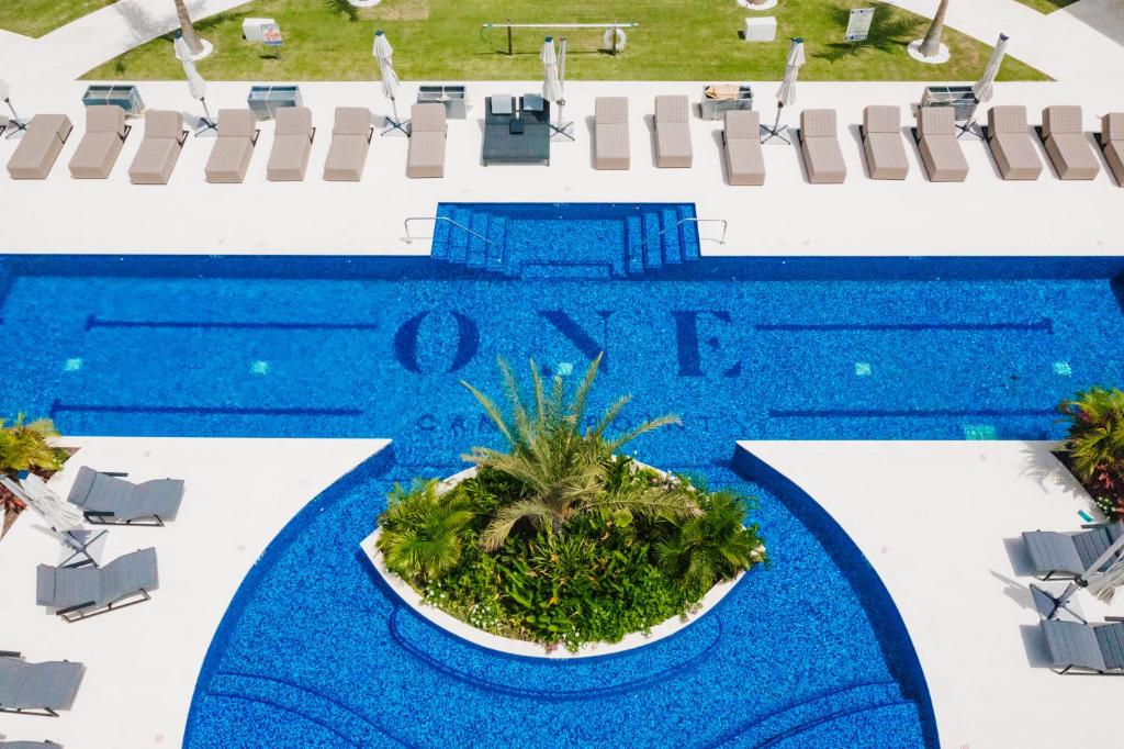 ONE Canal Point - Best Parking Hotels in Cayman Islands