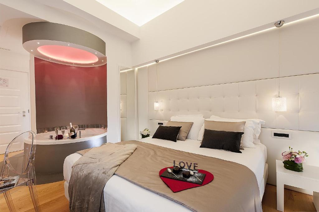 Argentina Residenza - Best Hotels in Rome for Couples