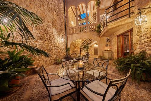 Cas Comte Suites & Spa - Adults Only - Best Hotels in Balearic Islands