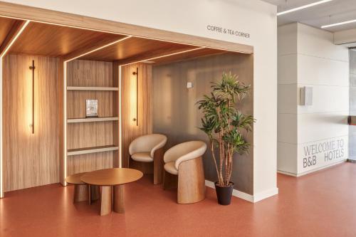 B&B HOTEL Granada Estación - Best Pet-Friendly Hotels in Granada