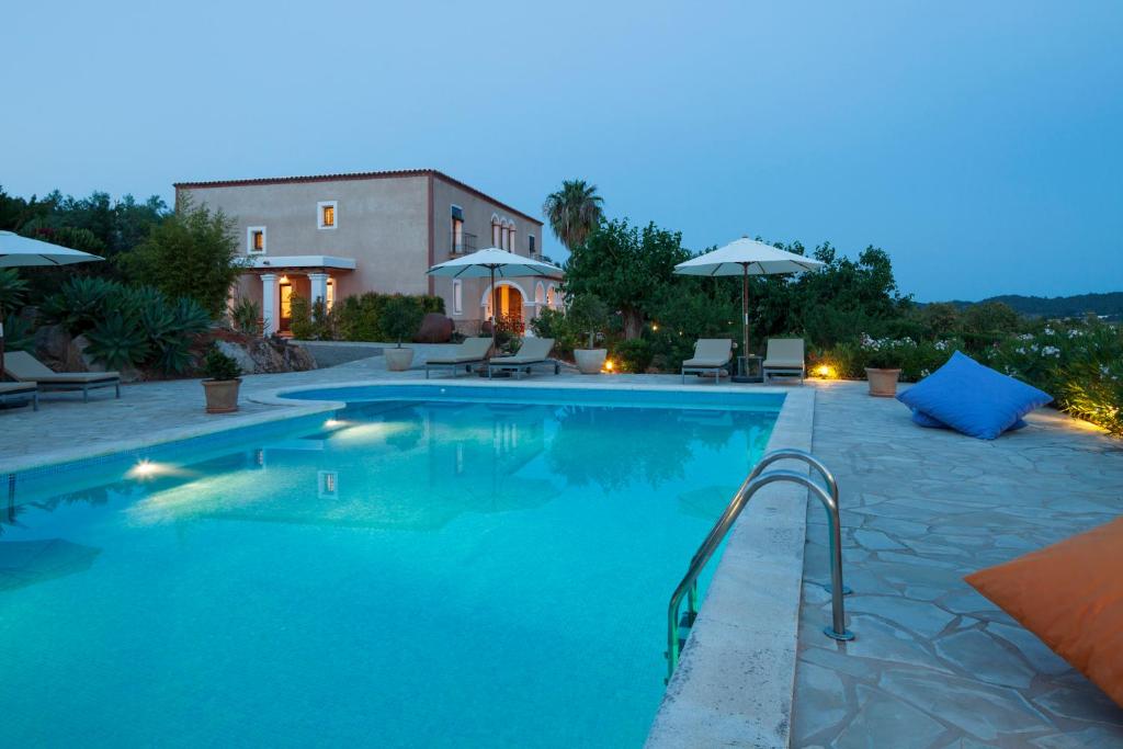 Agroturisme Can Planells - Hotels with Pools in Ibiza