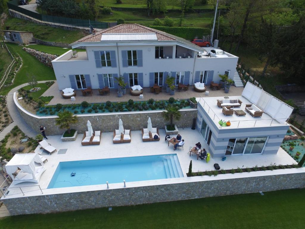 Zeno Suites - Best Hotels in Lake Garda