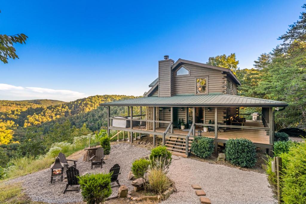 The Overlook at Talking Rock Creek Resort - Best Hotels in Montana