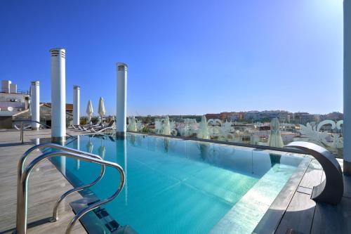 Monte Triana - Best Fitness Hotels in Seville