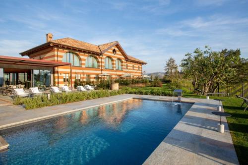 Villaggio Narrante - Cascina Galarej - Best Spa Hotels in Italy