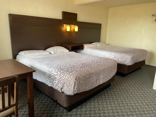 Holiday Motel