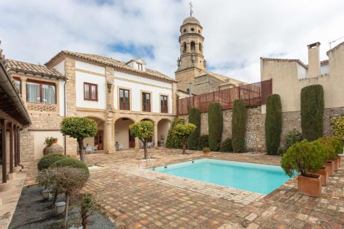 Hotel Puerta de la Luna - Best Hotels in Andalucía