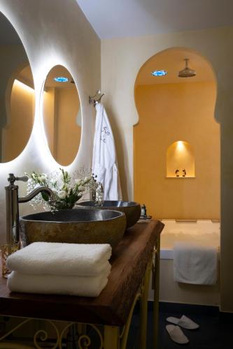 Alcoba del Rey de Sevilla - Best Hotels in Alameda, Seville
