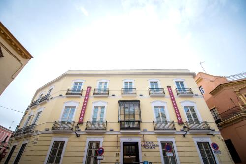 Petit Palace Santa Cruz - Best Pet-Friendly Hotels in Seville