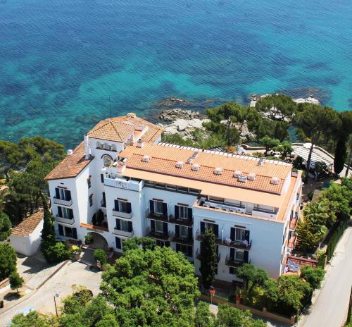 Hotel Sant Roc - Best Hotels in Costa Brava