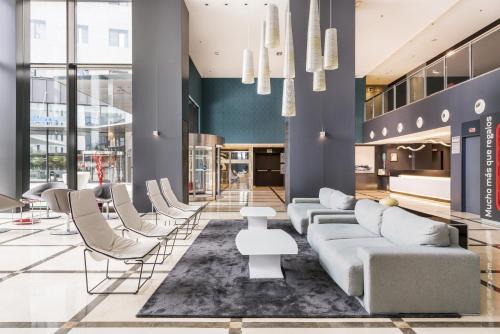 Ilunion Aqua 4 - Best Pet-Friendly Hotels in Valencia