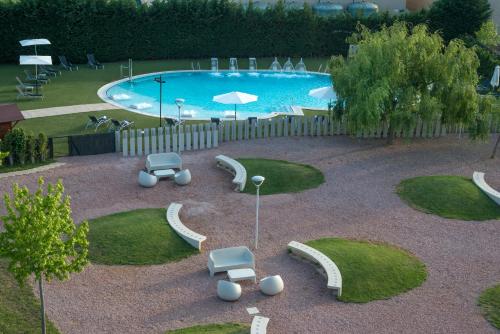 BAH Barcelona Airport Hotel - Best Hotels with Airport Shuttle Service in Barcelona