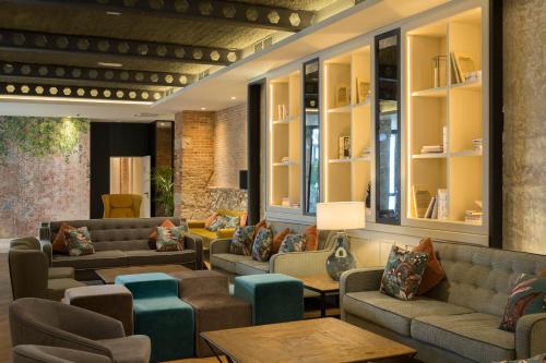 ICON Bcn - Best Hotels with Free Breakfast in Barcelona