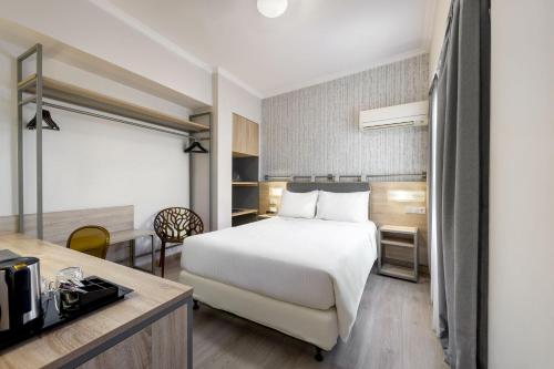 Pan Hotel - Best Hotels with Free Breakfast in Athens