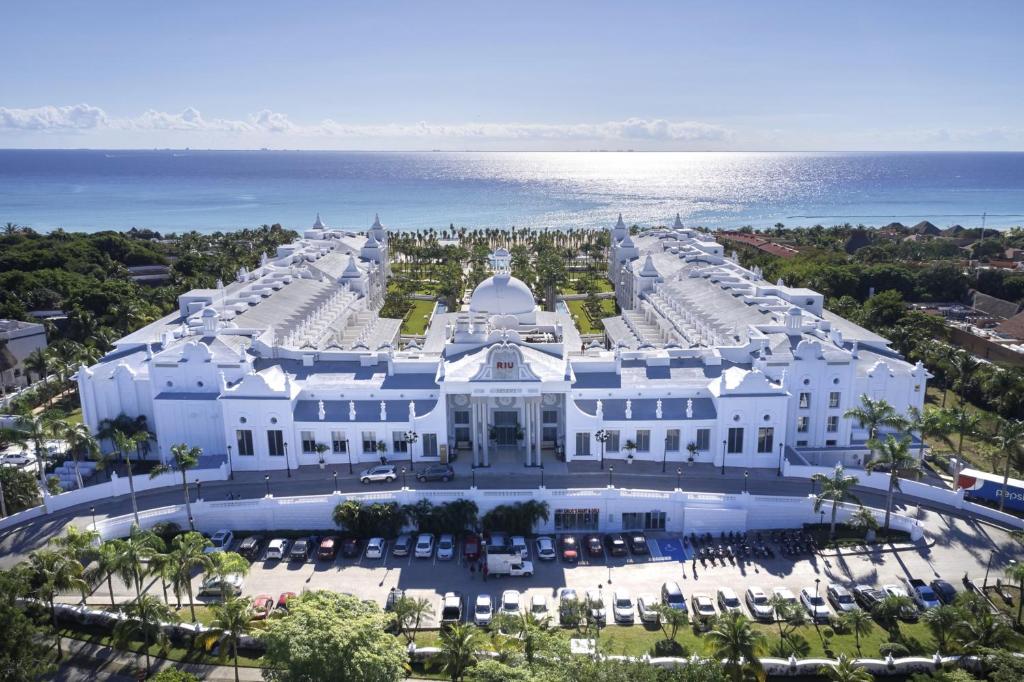 Riu Palace Riviera Maya - All Inclusive - Best Hotels with Free Breakfast in Mexico