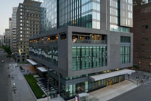 HONEYROSE Hotel, Montreal, a Tribute Portfolio Hotel - Best Hotels in Québec