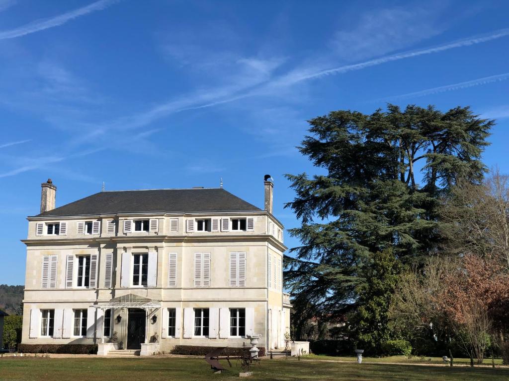 La maison au cèdre - Best Hotels in Dordogne